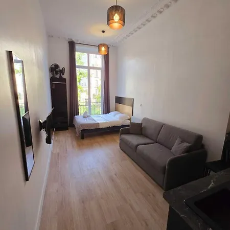 Montorgueil Apartment