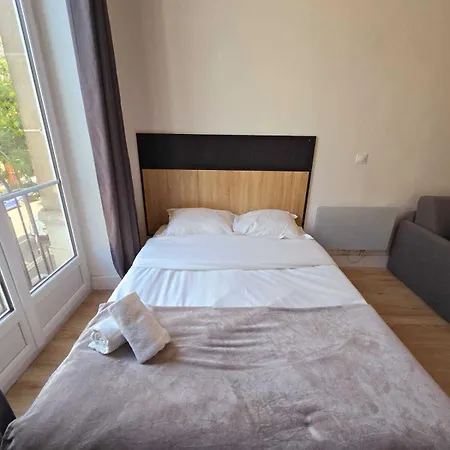 Montorgueil Apartman *